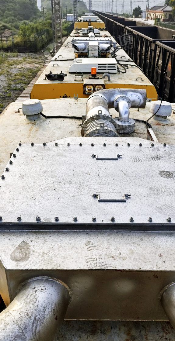 萬(wàn)純柴油機(jī)尾氣凈化器-鐵路礦車(chē)尾氣凈化