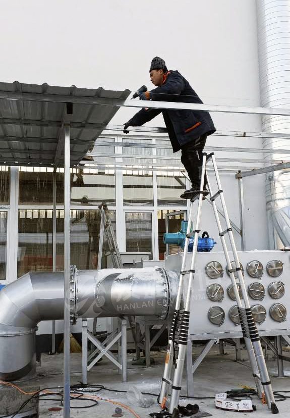 萬純柴油發(fā)動(dòng)機(jī)尾氣凈化系統(tǒng)